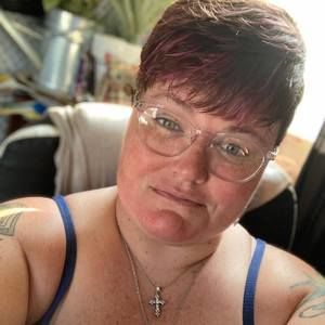 Meet your Posher, Leanne